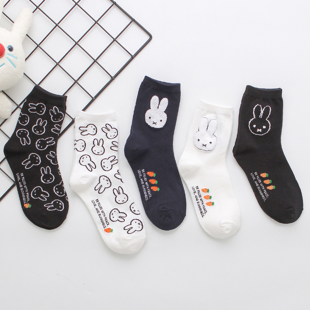 Winter Clothing Youtube - Nuevos calcetines informales de dibujos animados