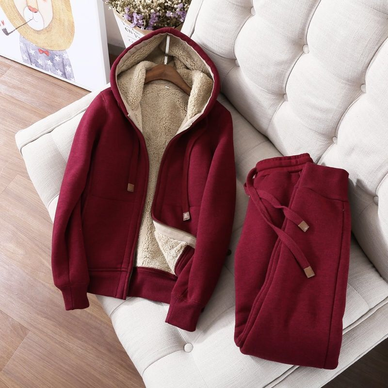 Conjunto deportivo de dos piez - Winter Clothing Sales reseña y precio