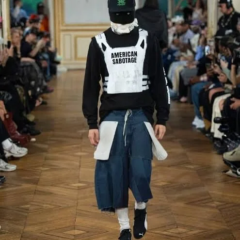 Sudaderas con capucha Sabotage - Winter Clothing Ideas For Women reseña y precio