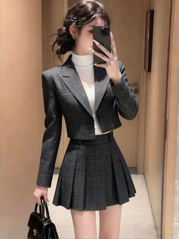 Conjunto de Dos Piezas de Alta - Winter Clothing In French reseña y precio